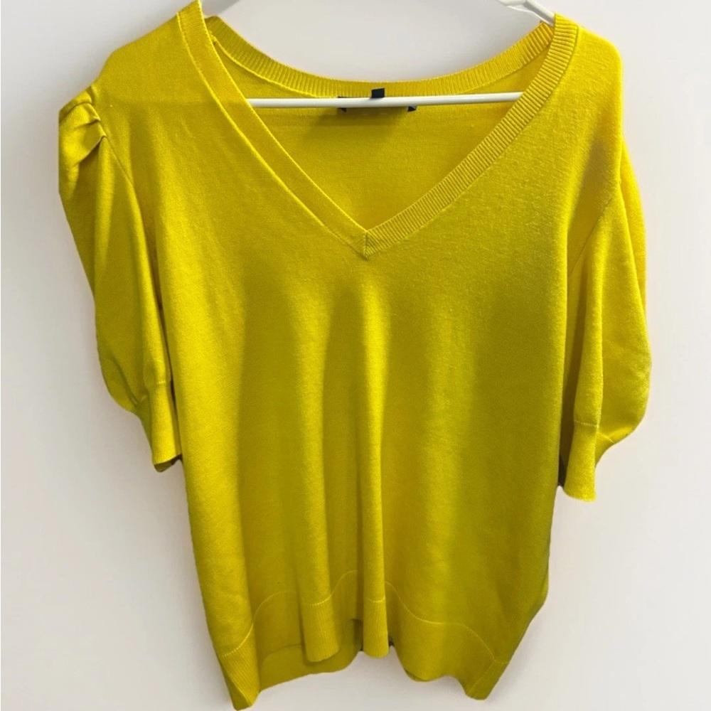 RACHEL Rachel Roy Yellow V-Neck Short Sleeve Top